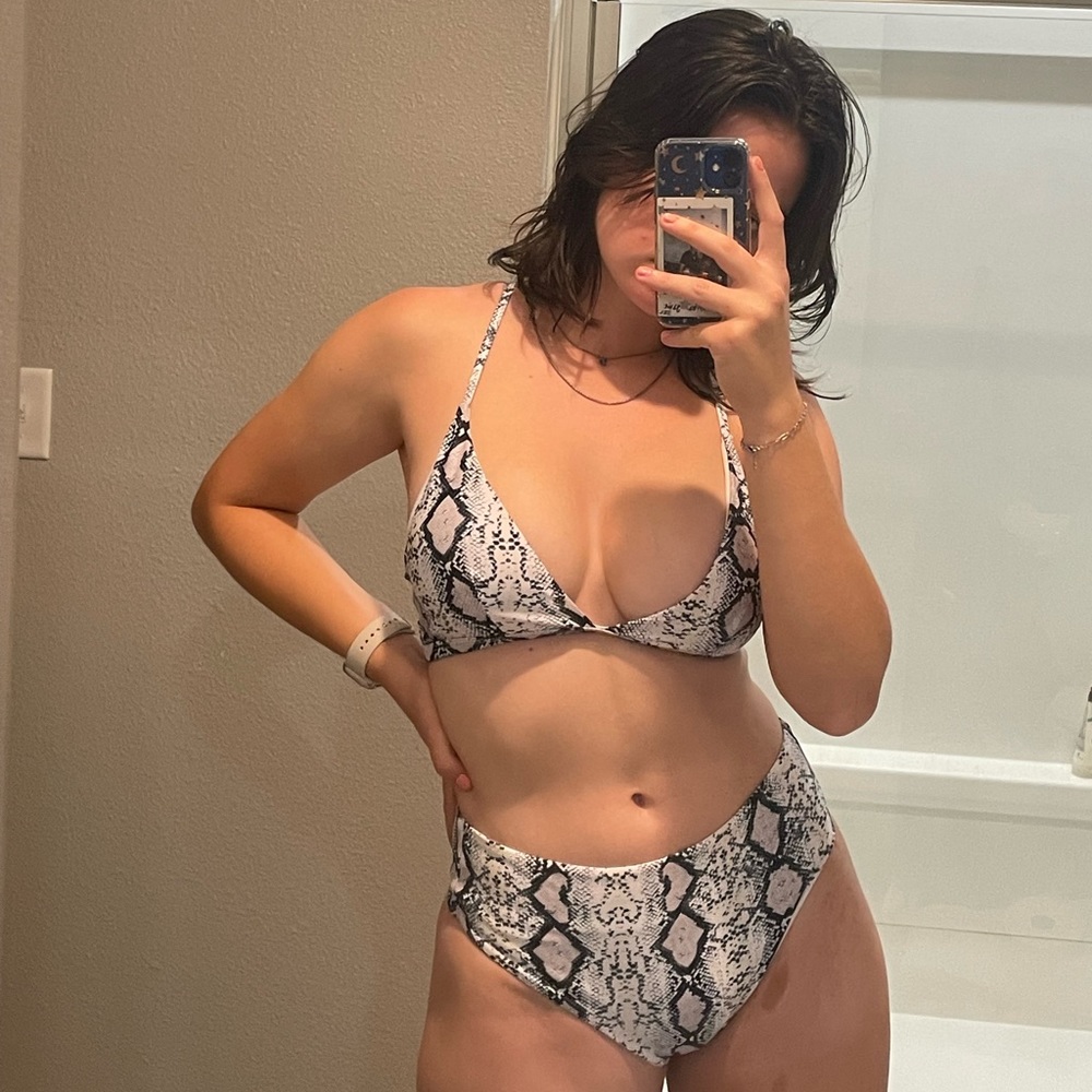 cute snake print swim suit set! 🐍 - Picture 2 of 5